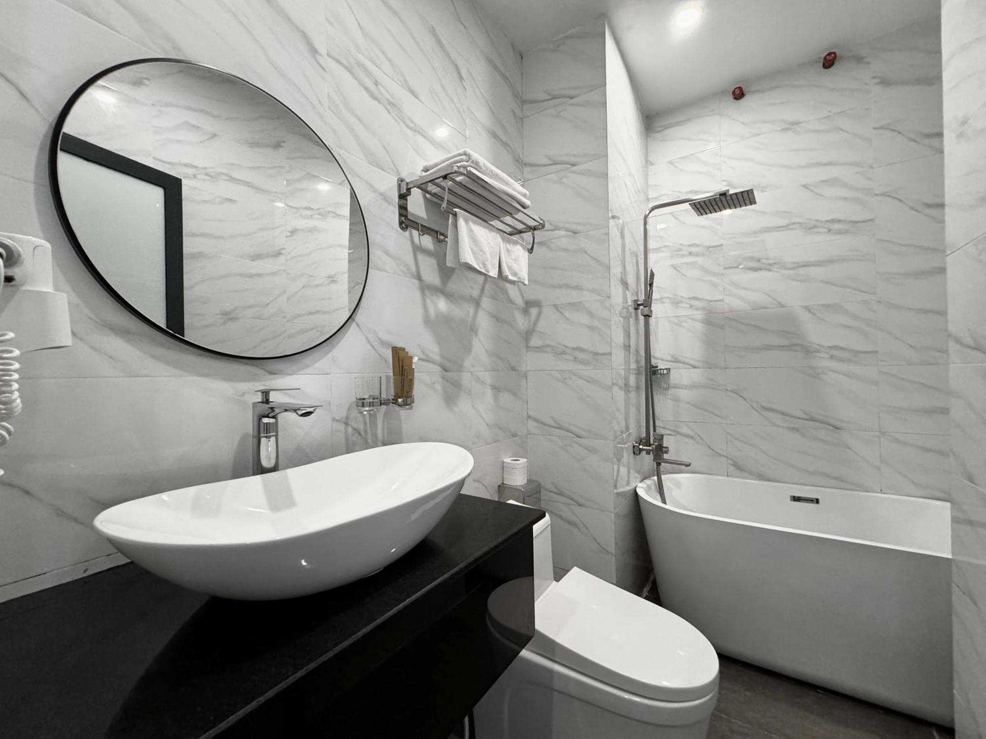 Lion 3 Hotel Кантхо Екстер'єр фото